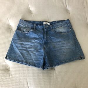 Women FOREVER 21 Jeans Shorts size 29